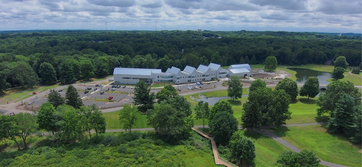 S1062286 1200X899 83130292