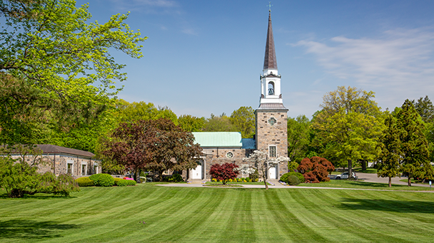 225 Woodlawn Sideimage3 608X341