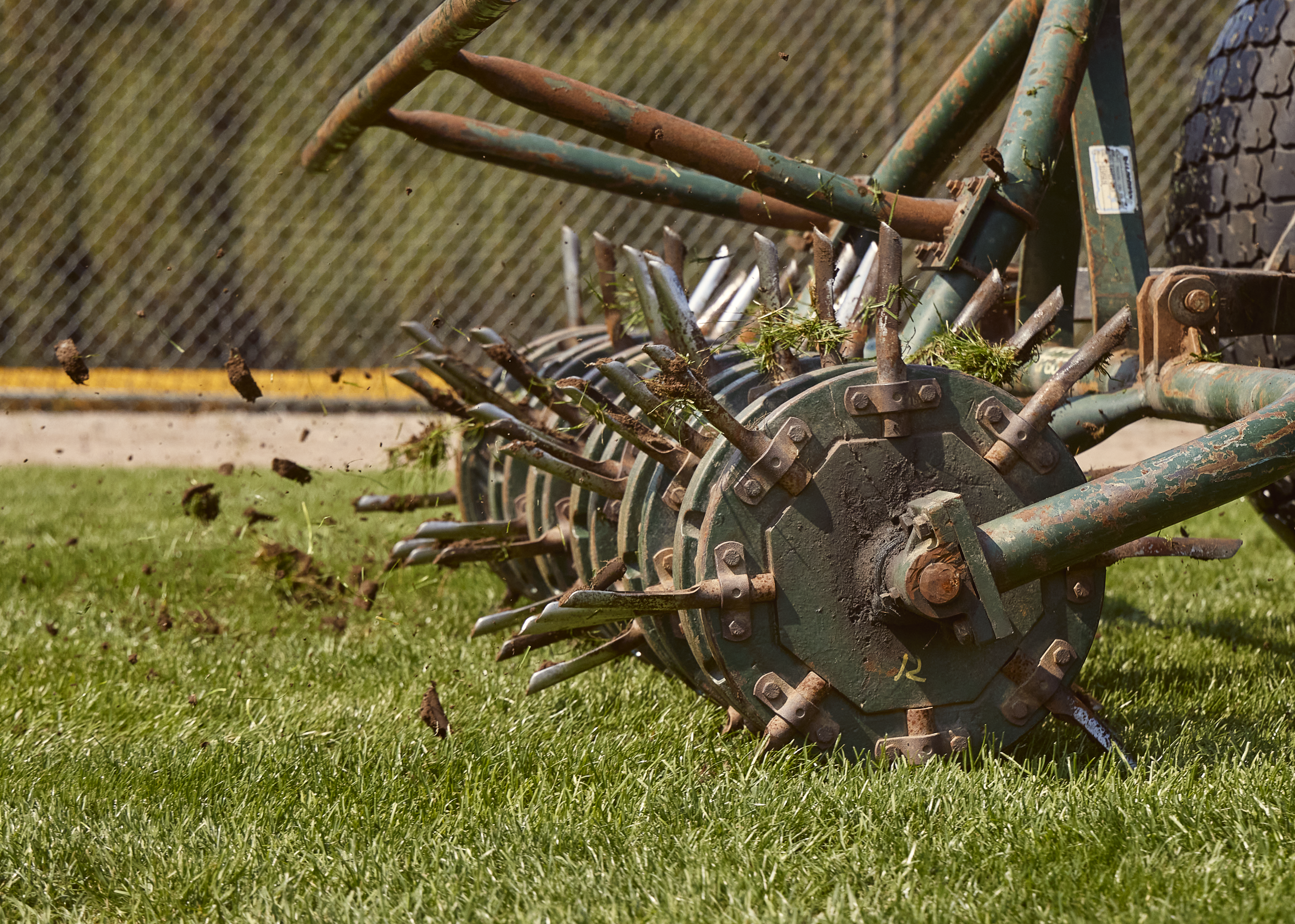 CLS 3875 104 4122X2944 3573B32