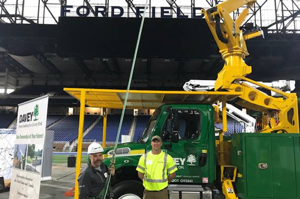 Dte At Ford Field 608X404