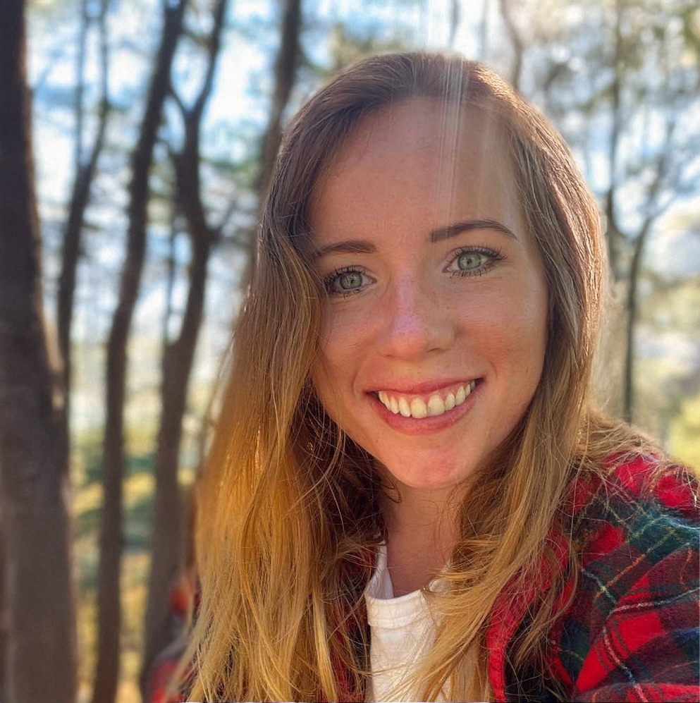 Hannah Hunter's Headshot